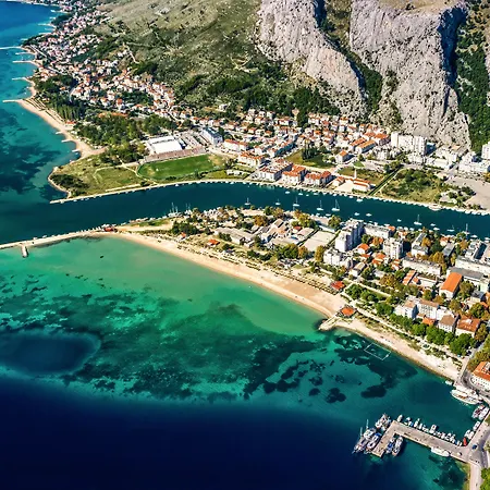 Almissa منتزه العطل