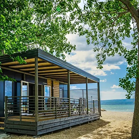 Parco vacanze Mobile Homes Camp Galeb 3*