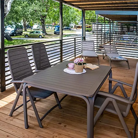 Mobile Homes Camp Galeb 3*