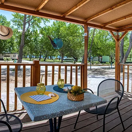 Parco vacanze Mobile Homes Camp Galeb