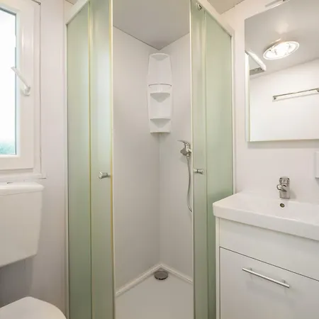 Mobile Homes Camp Galeb 3*
