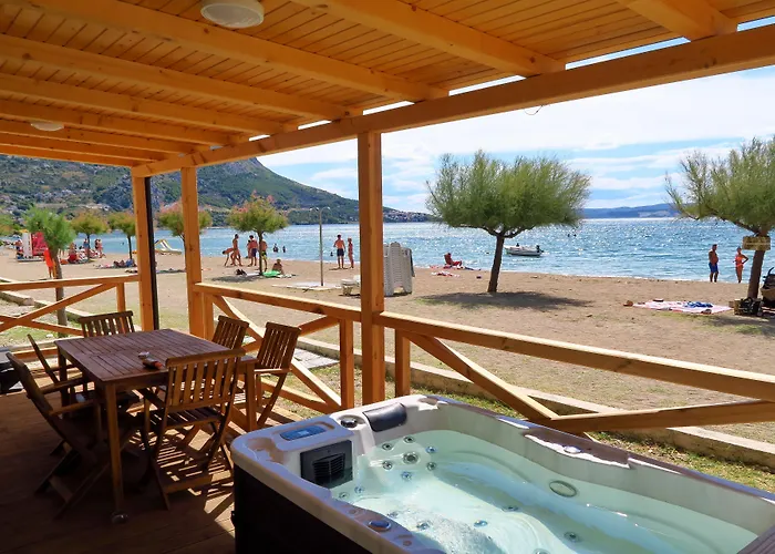 Almissa Camping 3*